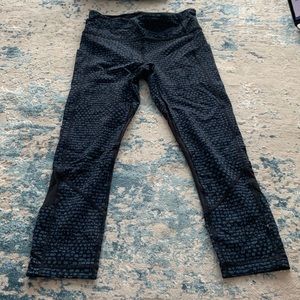 Lulu lemon running leggings. Pattern no longer sold!